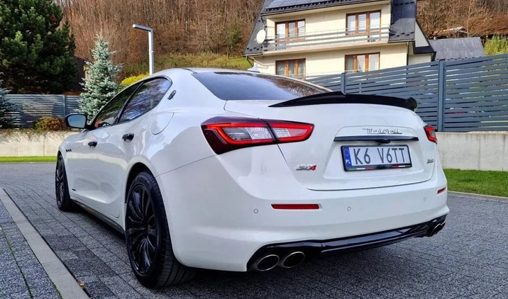 Maserati Ghibli cena 259000 przebieg: 33000, rok produkcji 2019 z Łowicz małe 781